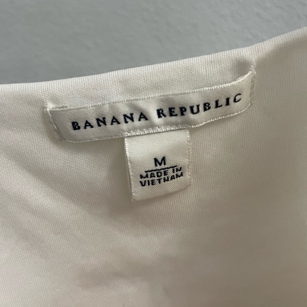 Banana Republic Cream White Gold Cami Tank Lace Size Medium - Picture 7 of 9